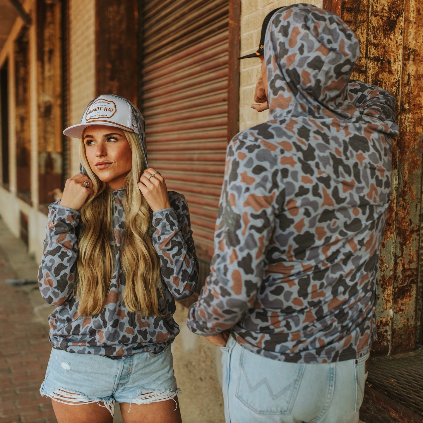 "Brooklyn Bridge" Hooded Sunshirt (MOQ 10 - Assorted Sizes) *Fall 2025 Pre-Order*